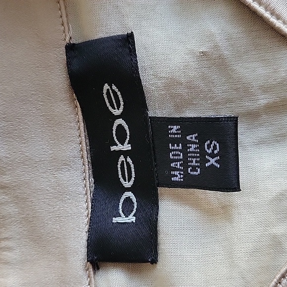 Bebe nude colored blouse - Picture 7 of 8